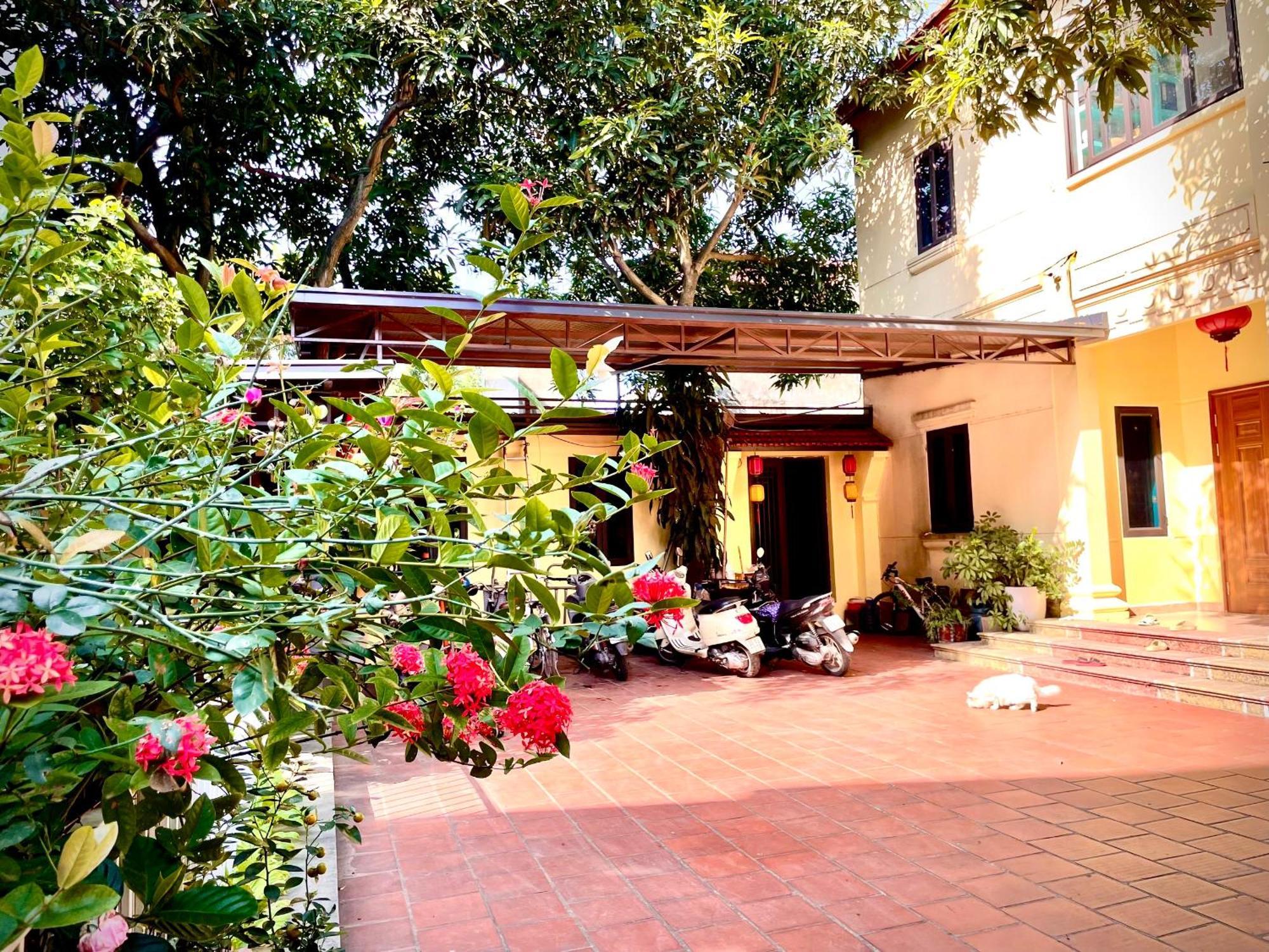 Lee Homestay Hanoi Exteriör bild
